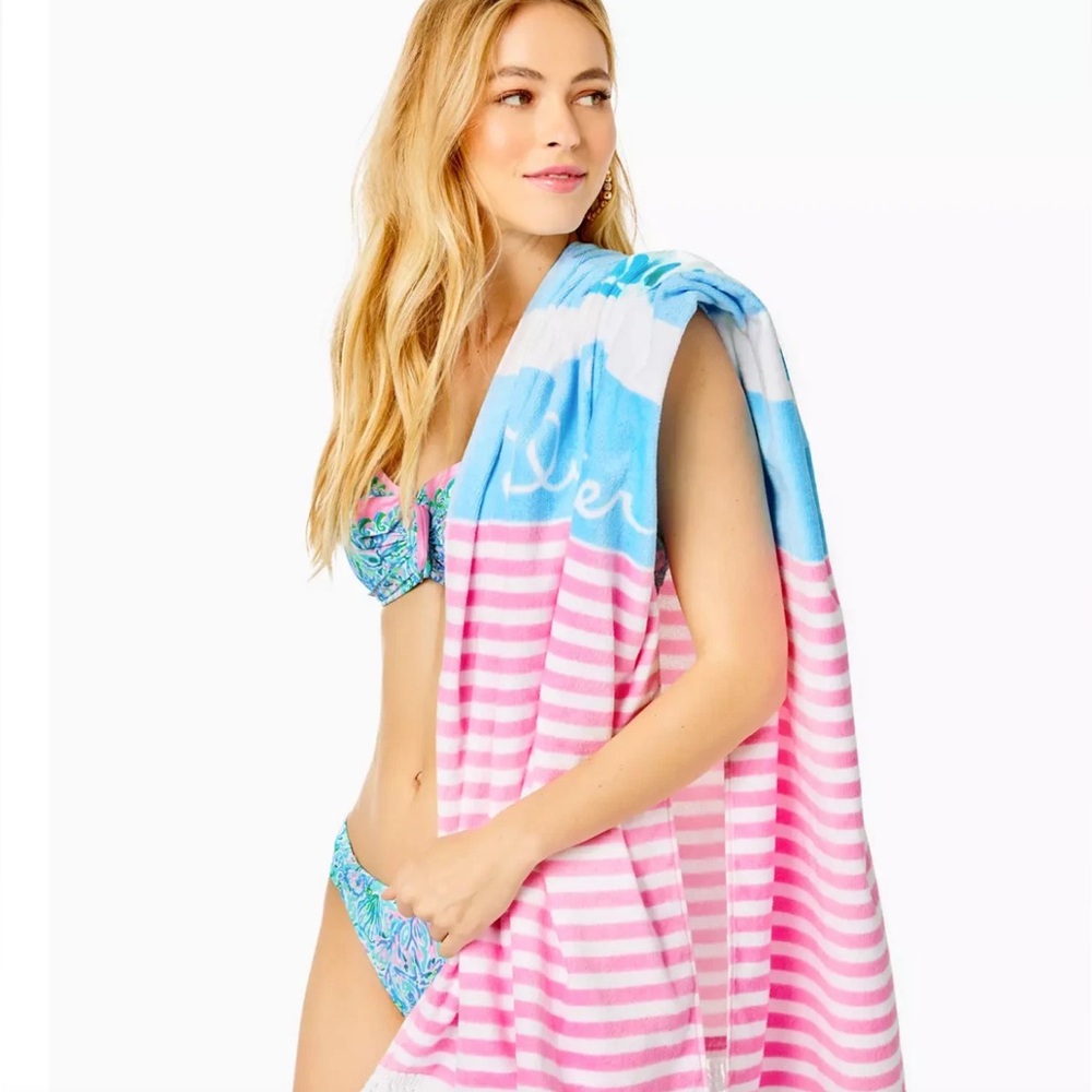 EUC Lilly Pulitzer Printed Beach Multi Soleil It On Me Towel